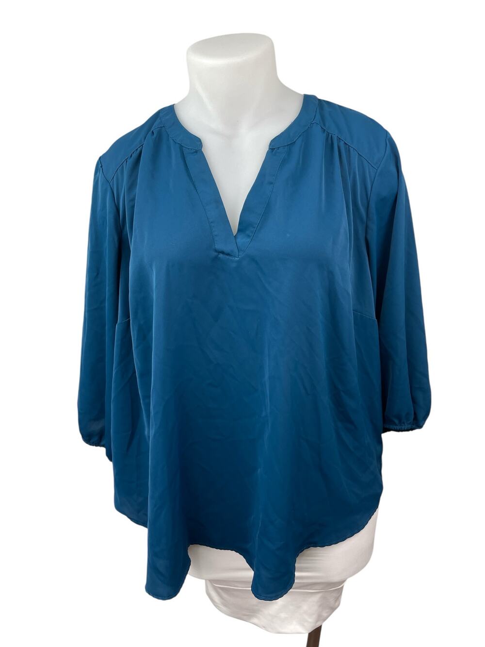 Torrid Women's Blue Long Sleeve V Neck Pleated Loose Casual Blouse Top Size 3X